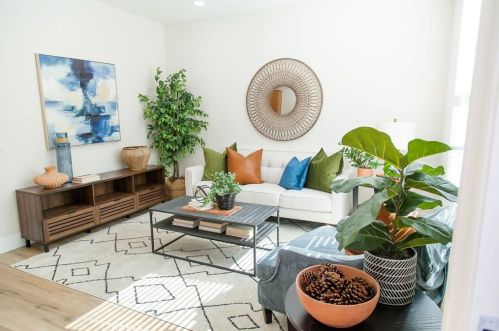 12668 Chapman Ave, Garden Grove CA  92840-4035 exterior