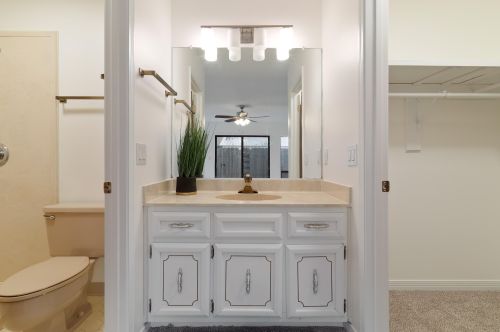 935 Holbrook Cir, Fort Walton Beach FL  32547-6733 exterior