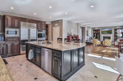 4110 Eagle Flight Dr, Simi Valley CA 93065-0225 exterior