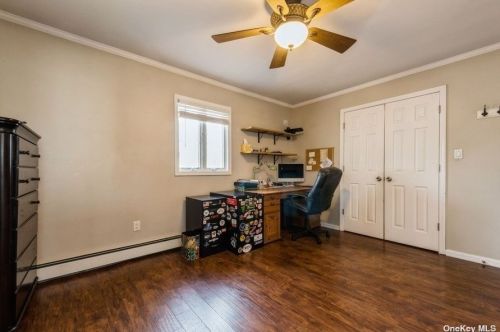 2493 7th Ave, Hempstead NY  11554-3325 exterior