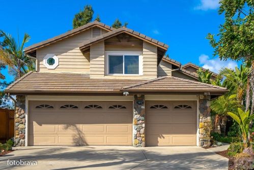 8878 Sparren Way, San Diego, CA 92129-2179