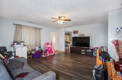 4176 Newport Ct, San Bernardino, CA 92404-1437