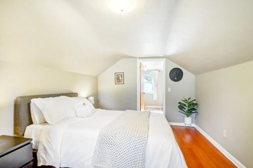 4313 Keating Ter, Madison WI 53711-1563 exterior