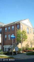 5665 Faircloth Ct, Centreville VA  20120-1992 exterior