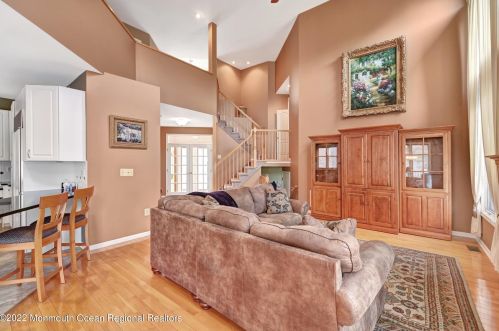 167 Ln Quinta Ct, Holmdel Village NJ  07733-2536 exterior