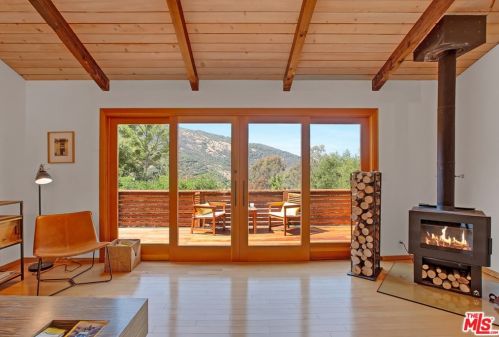 20790 Medley Ln, Topanga, CA 90290-3322