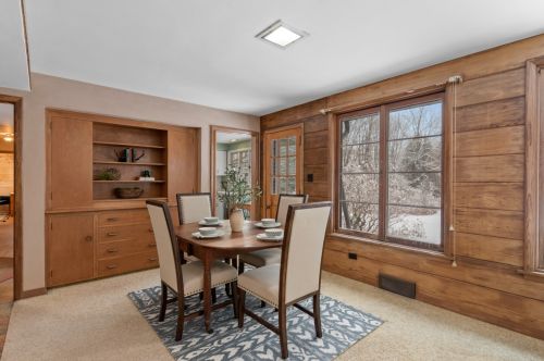 13530 Lakewood Dr, Thiensville WI  53097-2412 exterior