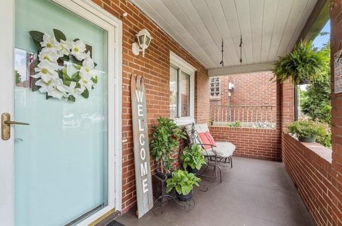 1613 Alcoa Dr, New Kensington, PA 15068-4053