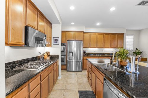 27270 Dayton Ln, Temecula CA  92591-4455 exterior