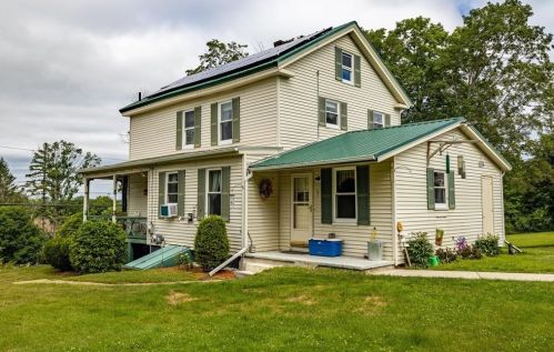 2 High St, Brookfield, MA 01506-1605
