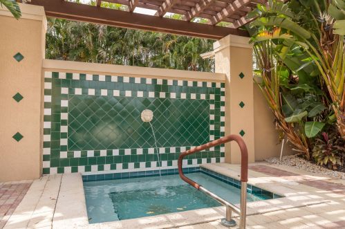 7181 Foxworth Ct, Boynton Beach FL  33437-6455 exterior