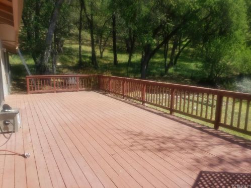 18670 Maple Leaf Ct, Middletown CA  95467-8528 exterior