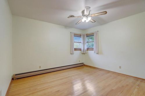 2335 Graylog Ln, Waukesha WI  53151-2921 exterior