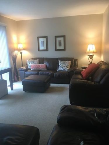 126 Woodstone Ln, New Kensington, PA 15068-4642