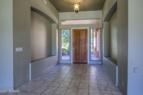 2570 Castle Rock Dr, Tucson AZ exterior