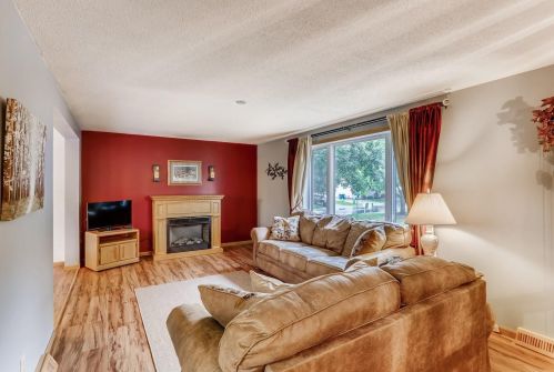 7187 Robin Ln, Lino Lakes MN  exterior