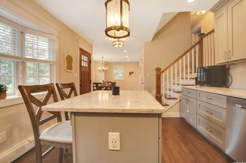 429 Hillside Ave, West Sayville NY  11796-1205 exterior