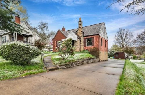 6106 Roy St, Finleyville, PA 15332-1022