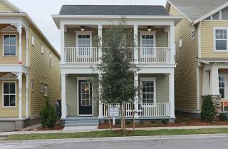 1423 Resolute St, Kissimmee, FL 34747-5312