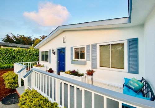 3208 Melanie Rd, Marina, CA 93933-2611