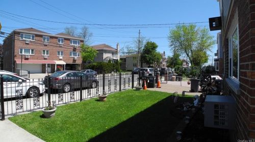 3290 Griswold Ave, Bronx, NY 10465-1137