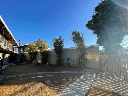 501 51st St, Long Beach, CA 90805-6544
