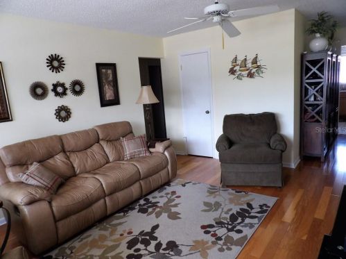 5403 Embassy Ave, New Port Richey FL 34652-5038 exterior