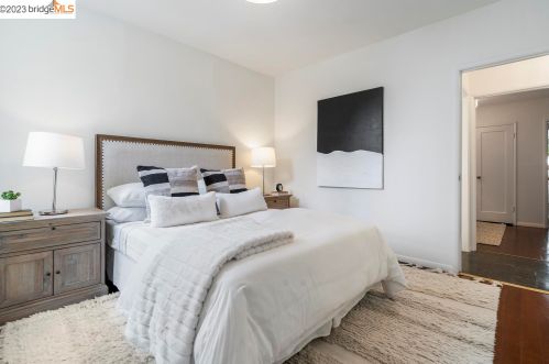 3326 Harrison St, Oakland, CA 94611-5421