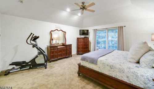 27 Twombly Ct, Morristown NJ  07960-5503 exterior