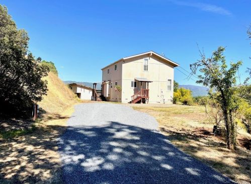 400 Boonville Rd, Ukiah, CA 95482-9301