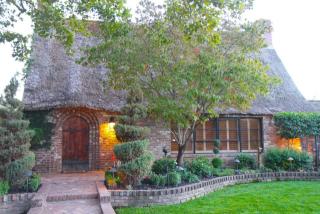 2072 7th Ave, Sacramento, CA 95818-3812