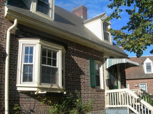 181 Alsace St, Bridgeport, CT 06604-5200