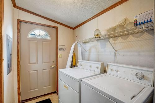 4609 74th Pl, Kenosha WI  53142-3711 exterior