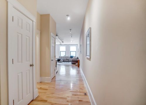 15 Court St, Cincinnati, OH 45202-1103