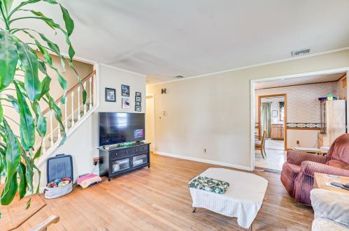 984 Maltby Ave, South Plainfield NJ  07080-2216 exterior