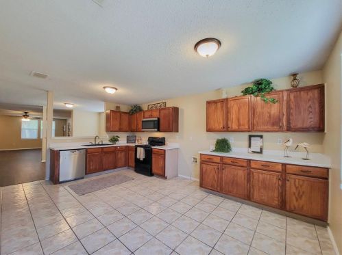 1408 Cherokee Rose Ln, Burleson TX  76028-0502 exterior