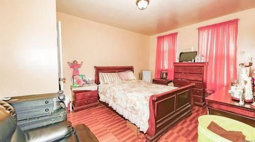 312 169th St, Bronx NY  10452-7701 exterior