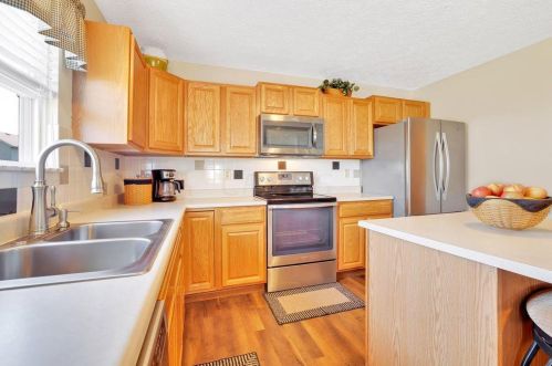 1565 Roscommon Dr, Pataskala OH  43062-7018 exterior