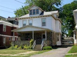 827 Bedford Rd, Schenectady, NY 12308-3407