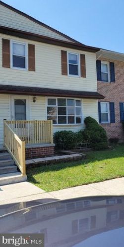 120 Virginia Ave, Carlisle PA  17013-1072 exterior