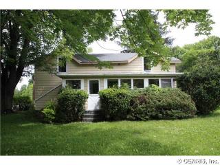 1442 Canandaigua Rd, Macedon, NY 14502-9726