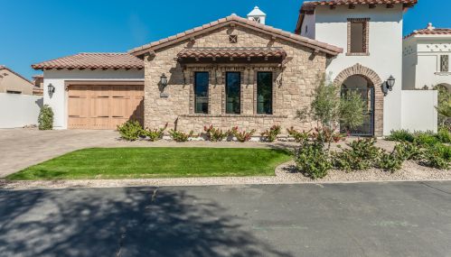 81660 Andalusia, La Quinta CA  92253-8220 exterior