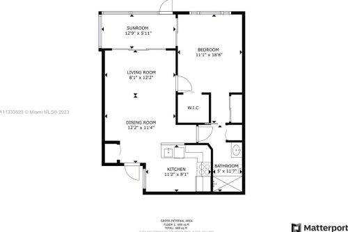 15549 Miami Lakeway, Hialeah FL  33014-7501 exterior