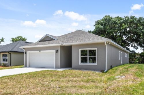832 Mason Ave, Apopka, FL 32703-3138