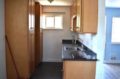 108 Catron Dr, Oakland CA 94603-3655 exterior