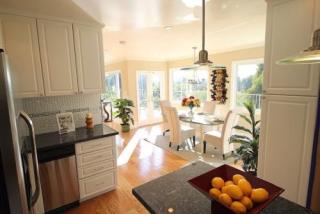 3315 Storer Ave, Oakland, CA 94619-2647