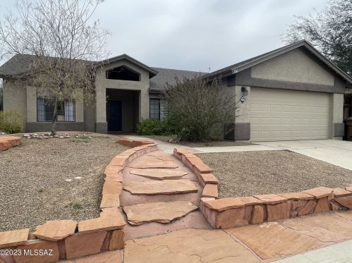 7938 Supernova Dr, Tucson, AZ 85741-1479