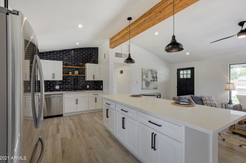 6220 7th Ave, Phoenix AZ 85007-4102 exterior