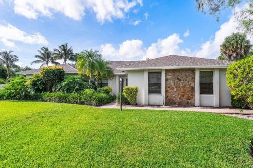 12087 Old Country Rd, West Palm Beach, FL 33414-4815