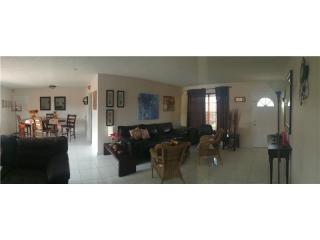 8610 20th Ter, Miami, FL 33155-1052